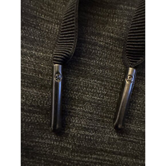 Lululemon On The Fly Heathered Black Unlined Shorts Size 10 - Picture 5 of 9